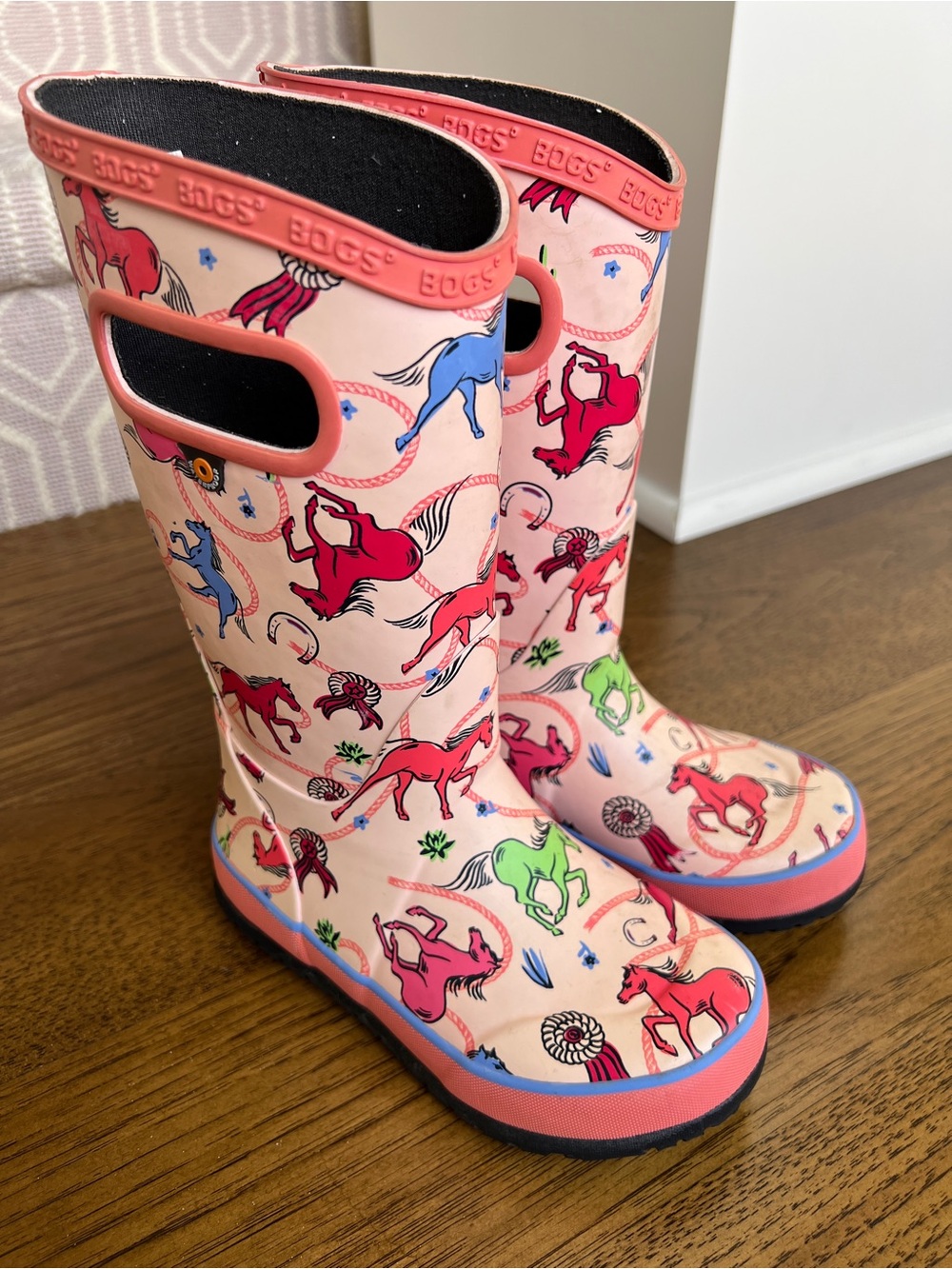 EUC Girls Pink Horse Bogs Rain Boots - 11 - Picture 2 of 11